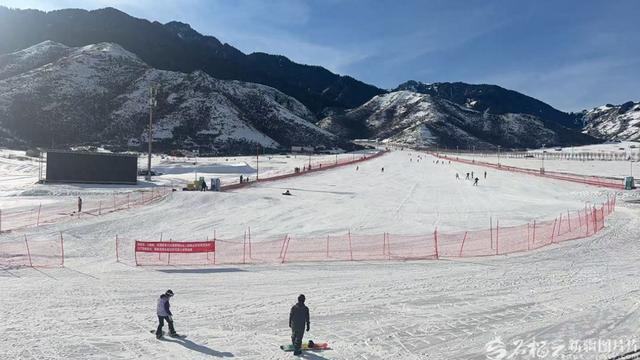 新雪季热度上升！新疆三地入选热门冰雪游目的地预测榜单