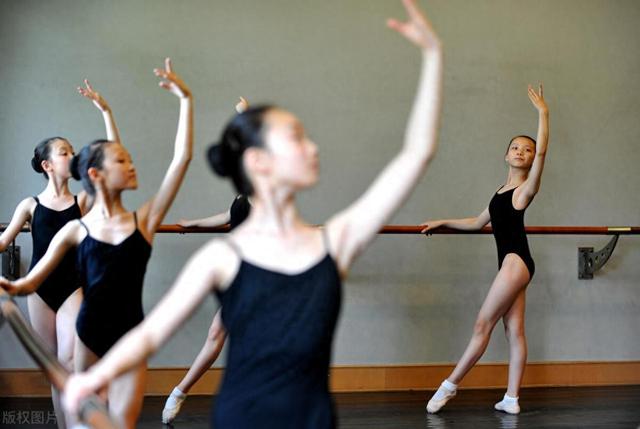 舞蹈考级可以从几级开始考（舞蹈艺考必看几级证书才是通关密码）