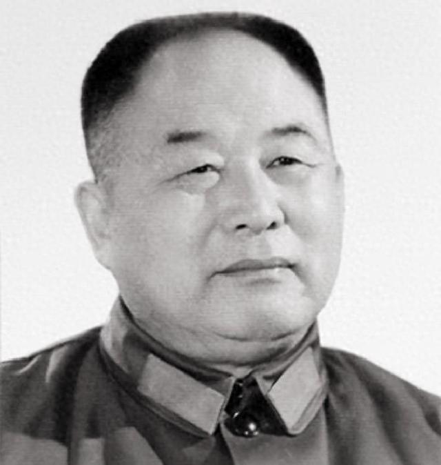 李德生6个儿女如今在哪？长子成就卓越，次子是将军，女儿是军医