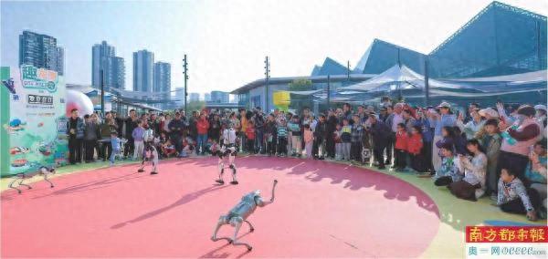 “趣龙岗CityWalk接力计划”正式启动