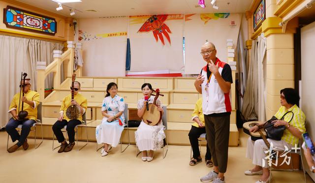 粤博“粤胡百年”口述导览，为视障观众传递岭南弦音| 10·15国际盲人节