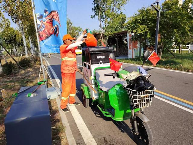 东西湖区梧桐雨公园400公顷美景的保洁密码