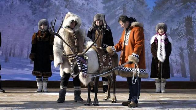 “歌游内蒙古·欢乐冰雪季”2025—2026内蒙古自治区冰雪旅游季暨呼伦贝尔冬季旅游启动仪式在根河市举行