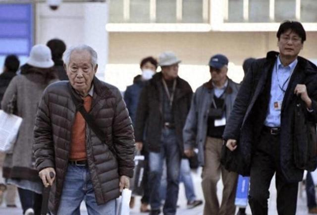 中国将迎来前所未有的死亡高峰，专家给出答案：是这些因素导致的