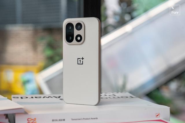 一加 15 原色沙丘：十年了，还不将就吗？