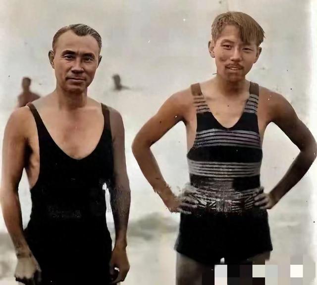 这才是张学良年轻时候的真实模样，不是演员饰演的角色！