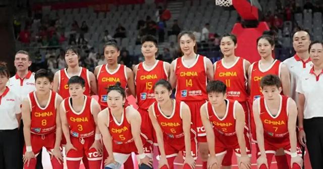 中国女篮宫鲁鸣率队重启集训，李梦、刘禹彤等四川球员当何去何从