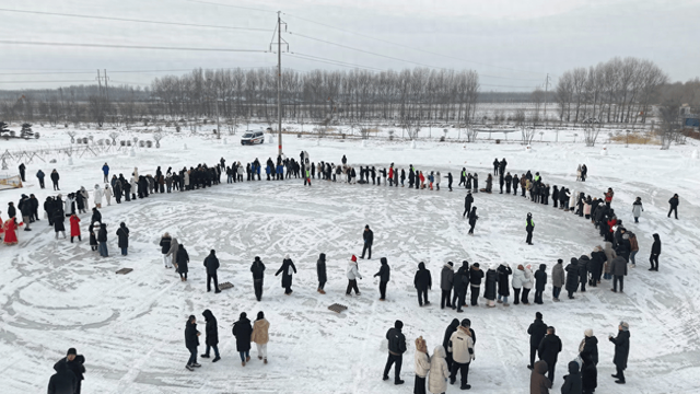 腊八启新程 福地暖新春——大庆市大同区500余游客共赴“过福年”盛宴