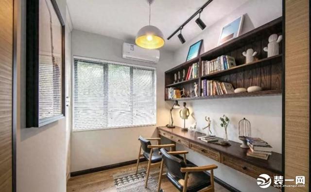 塑钢窗户漏风怎么安装密封条（窗户密封条哪种比较好成都翻先生装饰教你这样做不漏风）