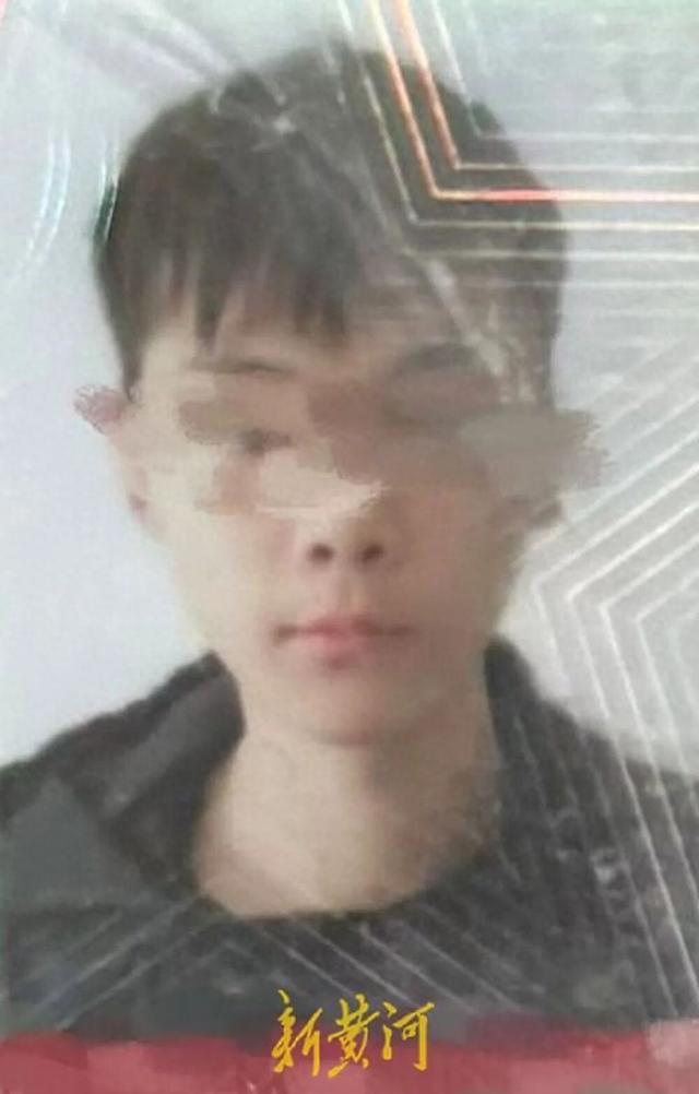 25岁操作工跳楼身亡，因多次请辞照顾偏瘫母亲遭拒？坠楼前曾与主管通话	，涉事主管回应