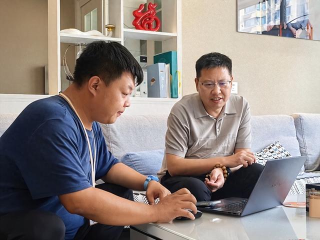 华为服务进社区｜工程师主动上门，让智慧生活更“丝滑”