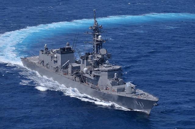 日本瞒了1年，日舰擅闯中国领海，中方射击两发炮弹？日本有人很不服气，但高层不敢吭声