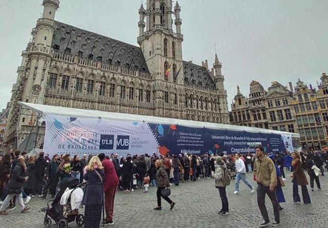 游布鲁塞尔，想起童第周