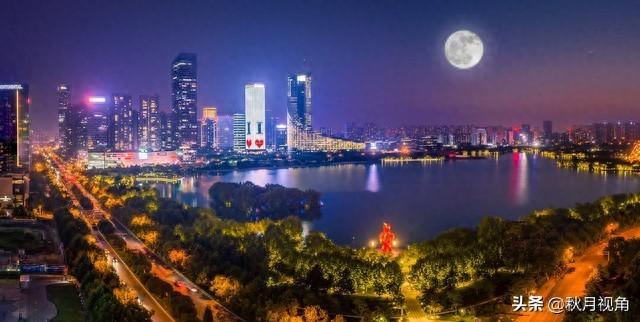 中秋明月忆思情
