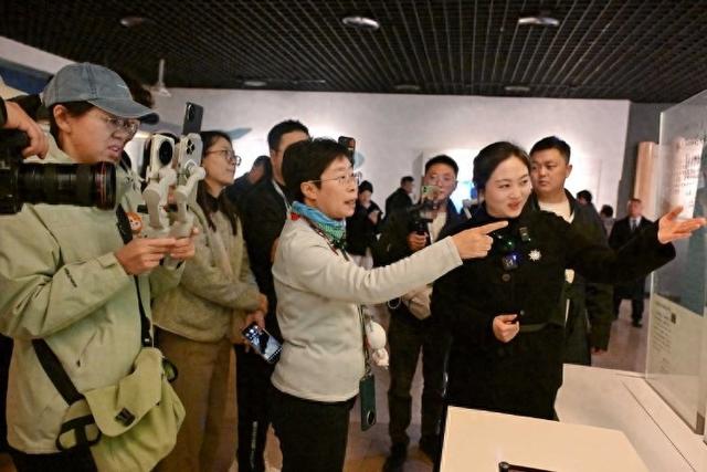 蒙曼：“一山一水”均是奇迹