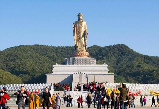 耗费12亿，修建完成的“世界最高佛”，如今却拜不起，水喝不起