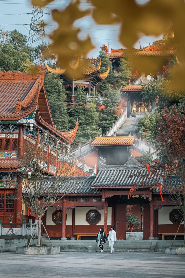 在成都，我找到了周末“一键静音”的地方，去白云寺发呆！