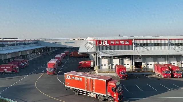 中国第一大民营企业诞生！反超华为和阿里	，67万员工创下万亿收入