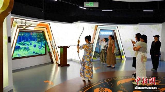 “赫哲故里”同江：AR“唤醒”千年记忆 扫下手环亲身感受赫哲族渔猎文化