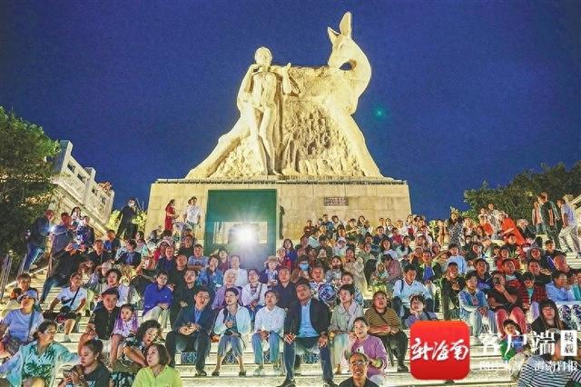 当光影照进三亚文旅：“诗与远方”成当代叙事样本 | 海南周刊