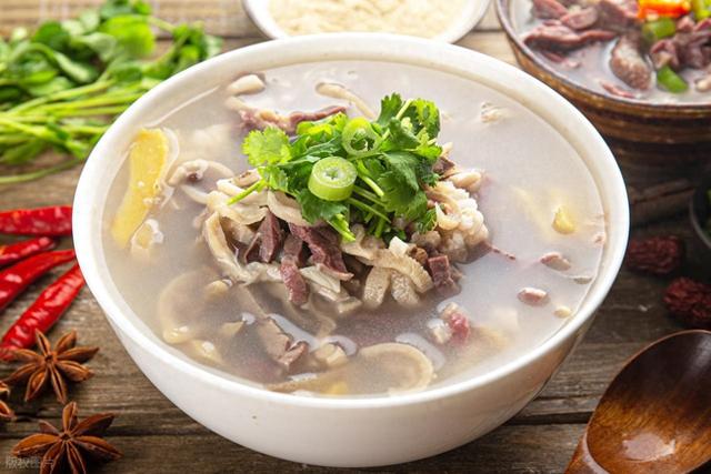 今年冬天，为啥去饭店喝羊汤吃羊肉的人少了？内行：5个现实原因