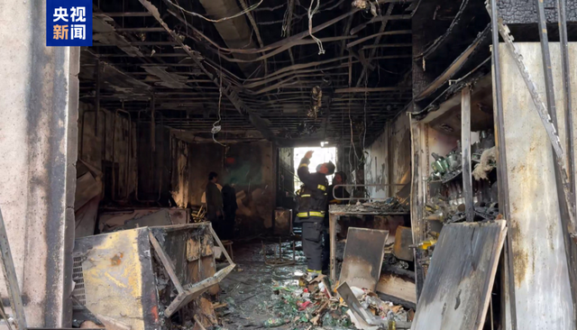 一个烟蒂引大火，致22死3伤！辽宁三里厨娘饭店重大火灾，40名公职人员被追责