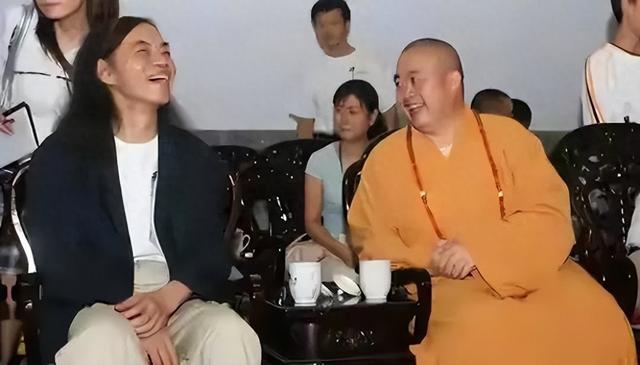 拔萝卜带泥！释永信倒台后，最惨的不是女明星，而是捐了46亿的他