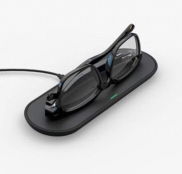 进博会上的银发经济新图景：不止“适老”，更要“悦老” ！打造银发经济创新成果的“试验田”