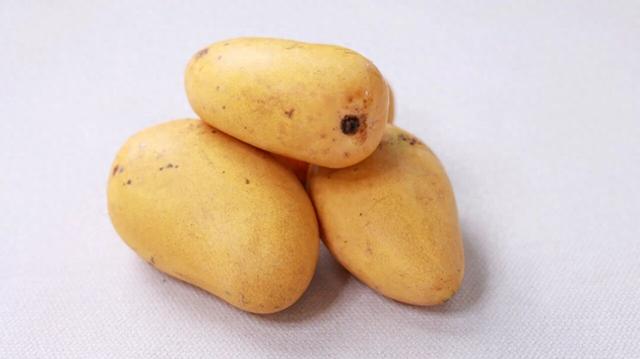 哪些食物不能和芒果一起吃（这些常见水果不宜搭配吃）