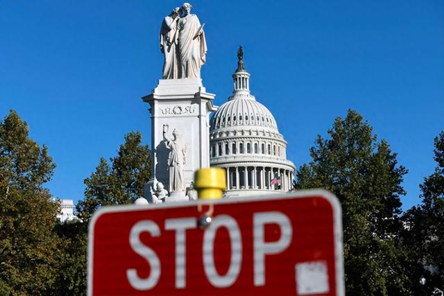 43天停摆刚结束，美政客倒打一耙，美反华组织：中国子弹已上膛