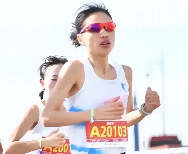 辞职仅2天，好友曝最快女护士下步计划	，田协除名风波已真相大白