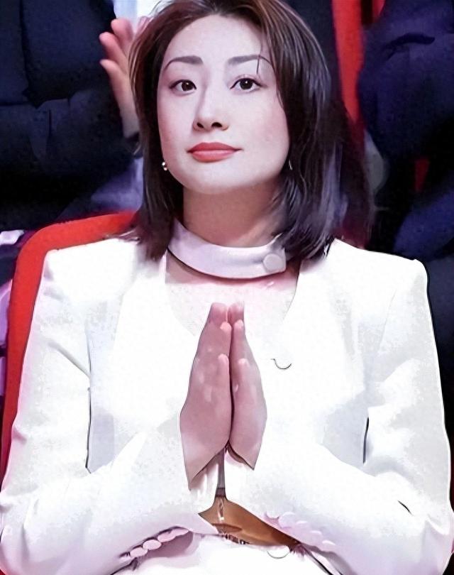 官媒发声！宗馥莉再破天花板，让亲叔宗泽后和全体商界沉默了