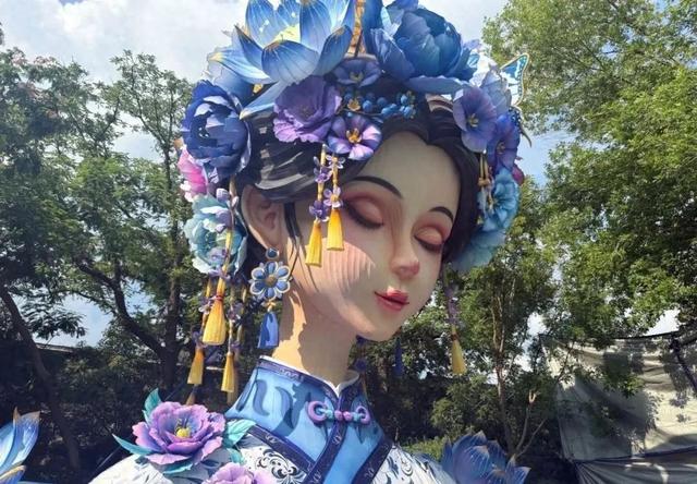 大明湖畔的“夏雨荷”要搬家了！具体位置在这里→