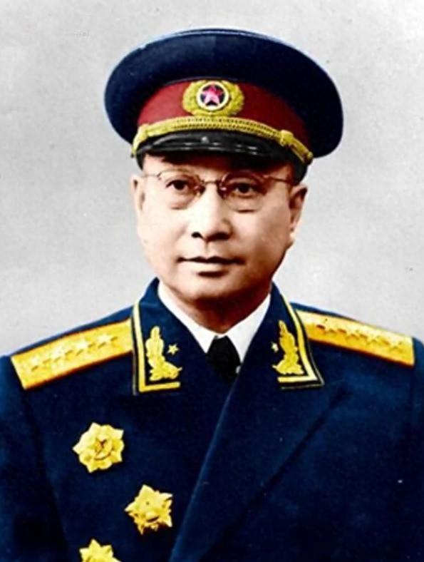 1961年，陈赓突然病逝，周恩来悲痛中给陈锡联打电话：你先去北京
