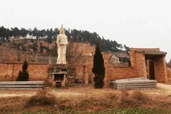 【文/任天义】龙岩寺：千年古刹的山水禅心与人文长歌
