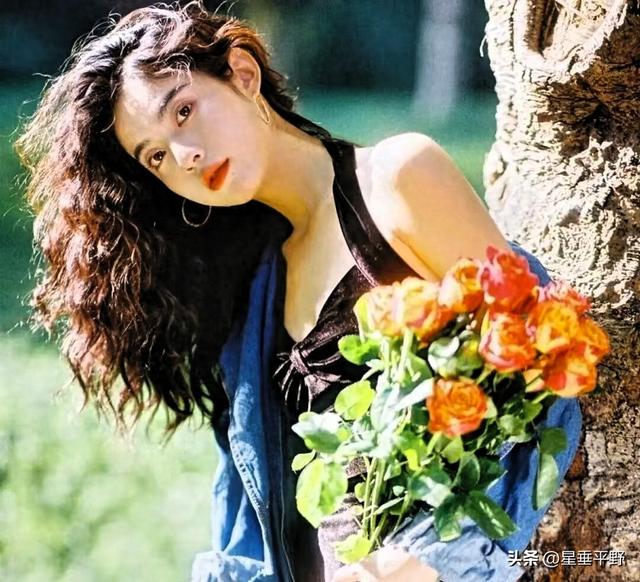 套住一个女人最好的方式：讨好是蠢，花钱是昏，上策只有三个字