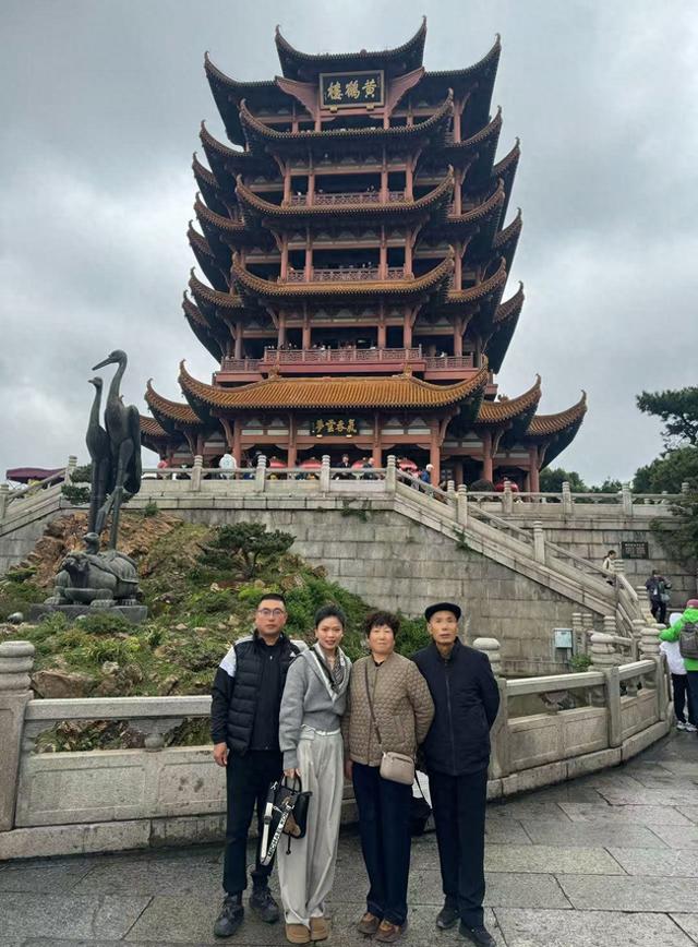 文/任天义：乙巳秋登黄鹤楼记：融古今风华，抒一家情衷