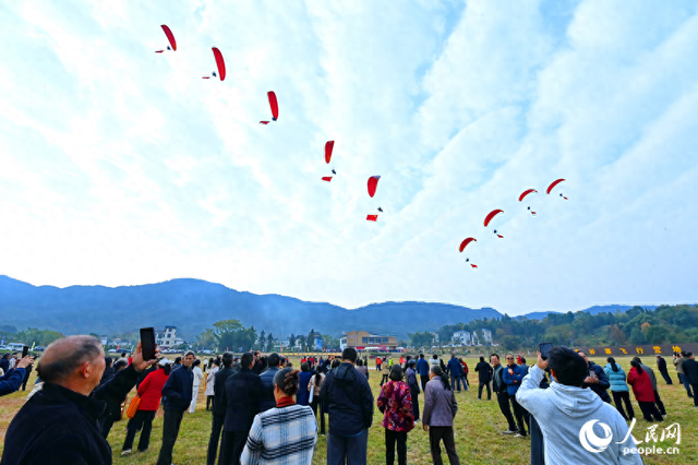 江西赣州南康区：发展低空经济 助热乡村旅游
