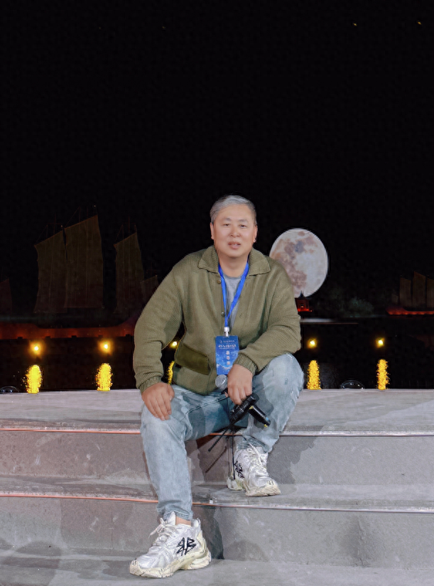 高端专访｜以山水为幕，以光影为笔，用电影叙事绘就巴蜀文旅新画卷    “电影人公益示范行”中国影协文志愿服务走进四川绵阳梓潼！