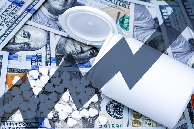 银价上涨带动光伏组件涨价，业内预计明年价格继续上涨