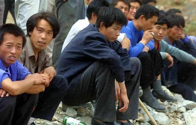 “妻荒难娶”已不重要，农村又出现更棘手的4大怪象，你村有几个
