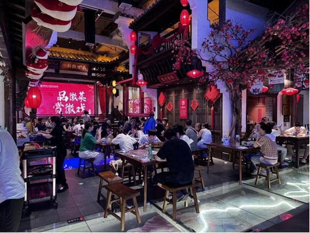 绩溪：文旅场景焕新 助燃“夏日经济”