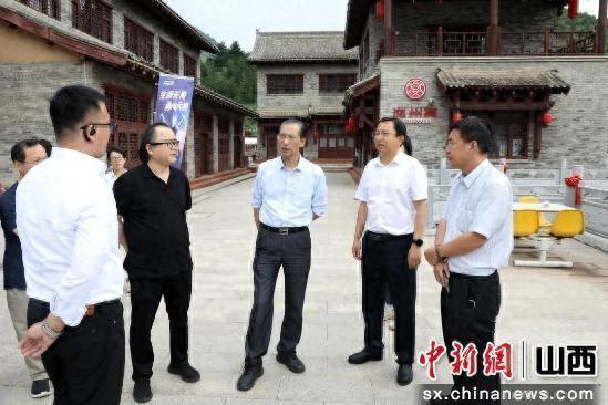 AI未来城市产业分会在忻州岢岚考察调研