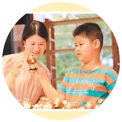 这个暑期，新玩法带动新消费（新视窗）