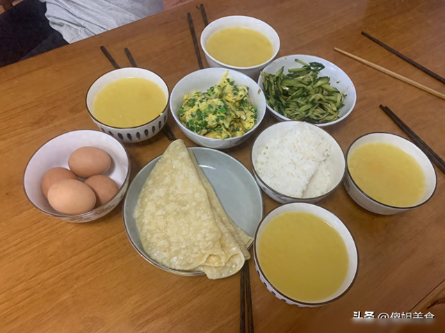 婆媳2人的早餐，晒朋友圈火了，网友：这才是家常饭该有的样子！