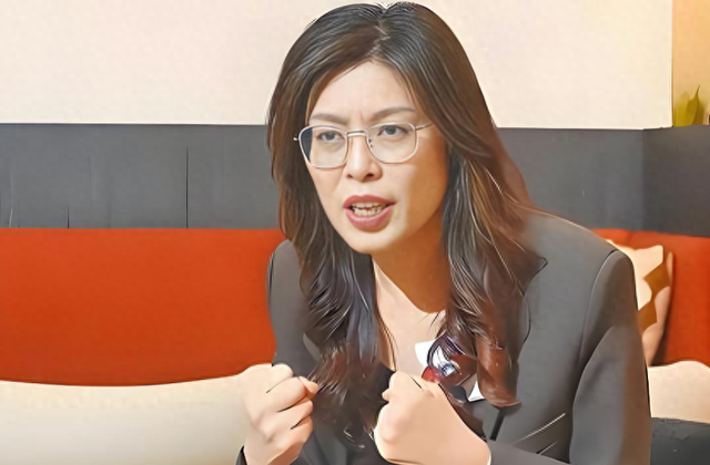 国民党主席位置坐稳	，郑丽文摊牌了：两岸不回归和平，其他是侈谈