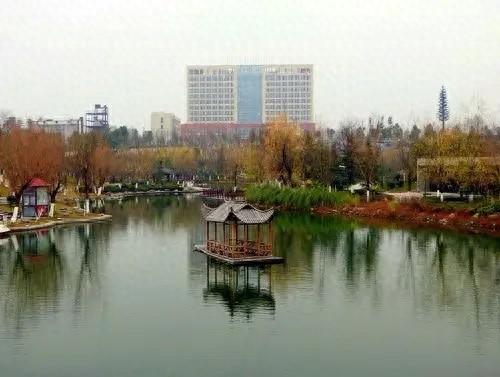 曾是世界上最大的城市，差点成了新中国首都，如今沦为四线小城