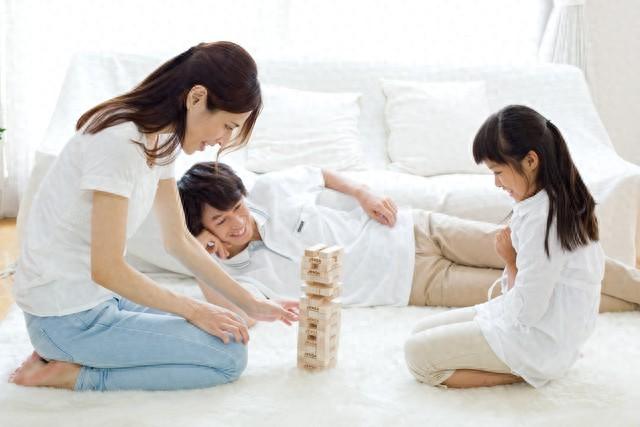 宝宝学买东西游戏（玩出来的数学思维5个家庭游戏）