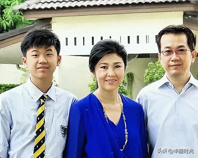 英拉一家同框，儿子身高超1米85，模样像爸爸，没遗传妈妈好基因