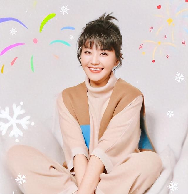 主持人方琼：与大8岁领导闪婚，婚后分居多年，如今儿子成了骄傲